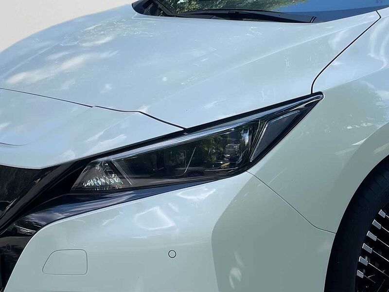 Nissan Leaf 40 kWh 150PS N-CONNECTA LED Wärmepumpe 360° Rundumsicht Sitz-/Lenkradheizung