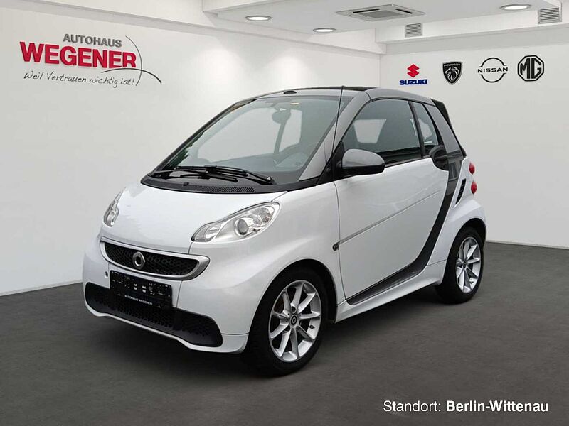 Smart ForTwo CABRIO NAVI SHZ RADIO/CD