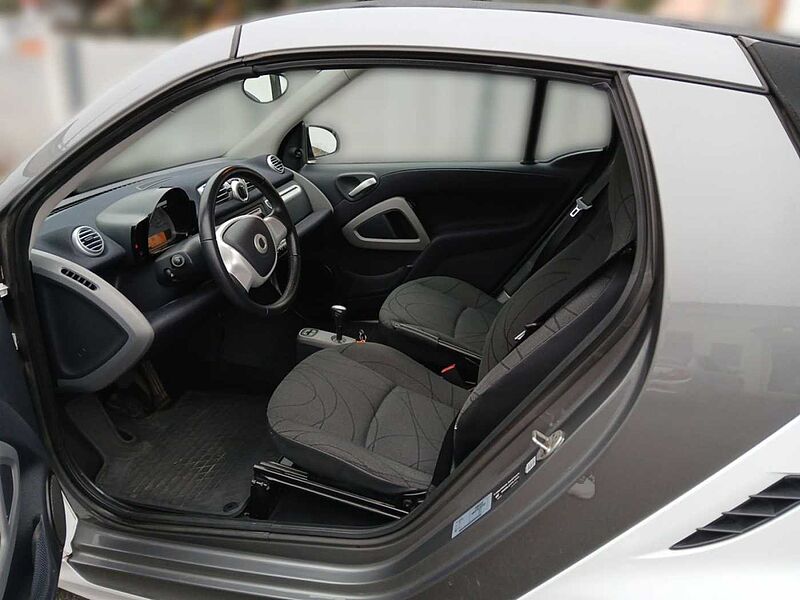 Smart ForTwo CABRIO NAVI SHZ RADIO/CD